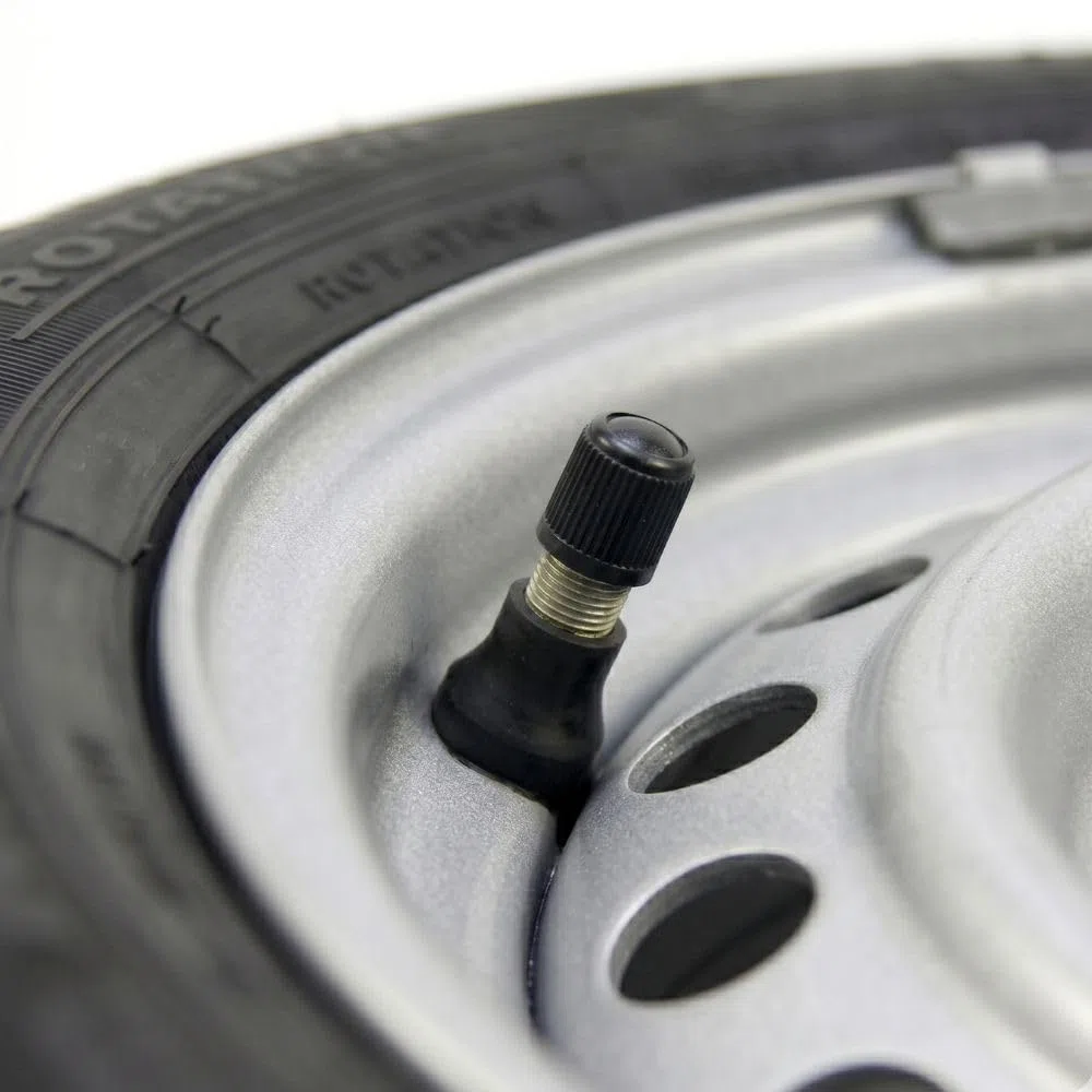 Roue complète 135/80R13 13" - 4 Trous - Entraxe 130mm - Déport 20 - Pour remorque - 13 pouces - Largeur 135mm - Indice de vitesse T 190km/h - Indice de charge 70 (335kg)